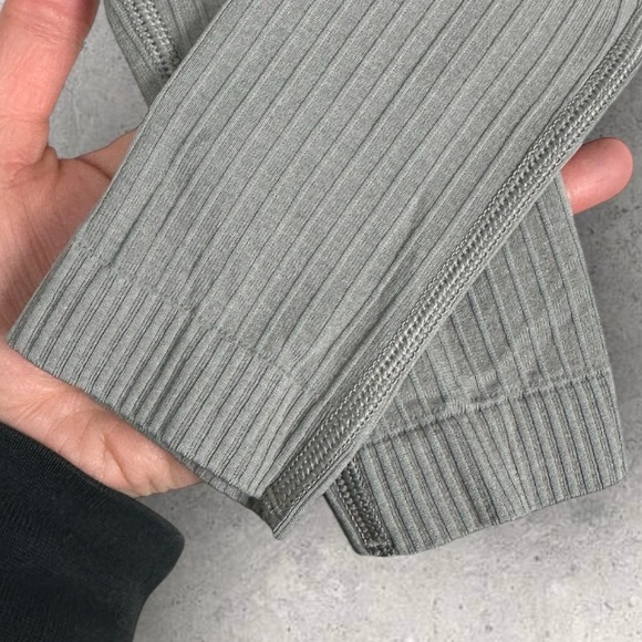 Lululemon Ebb To Street Long Sleeve Shirt Grey Womens Size 6 Ribbed Crop Run Top - Picture 9 of 15